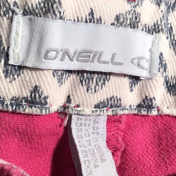 O’Neill distressed pink shorts new with tags 1 - Picture 3 of 5